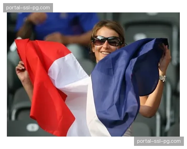 法国职业足球联盟发布声明，将对蒙彼利埃球迷的违规行为展开调查